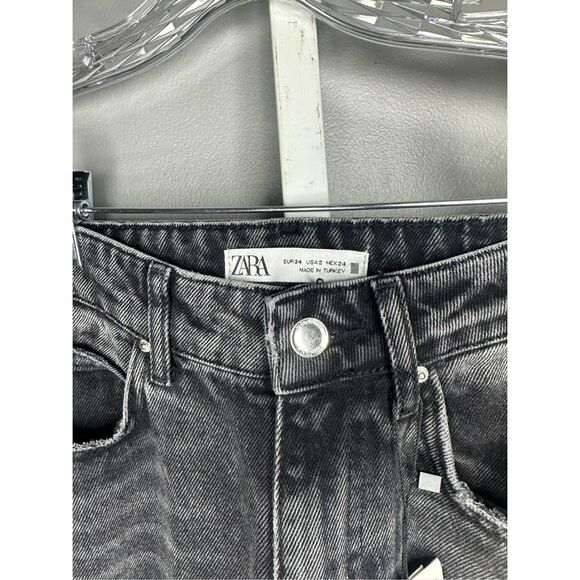 Zara New with tag HIGH-RISE STRAIGHT-FIT LONG LENGTH Black jeans size 2 - Picture 3 of 7